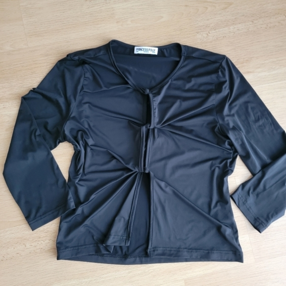 Princess Polly Black Top Long 3/4 sleeve Front Cut Outs‎